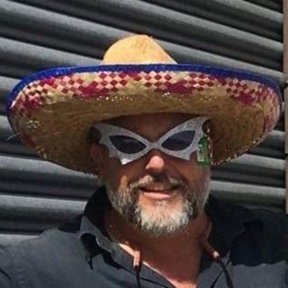 Meet your Posher, Rob - Picture 1 of 1